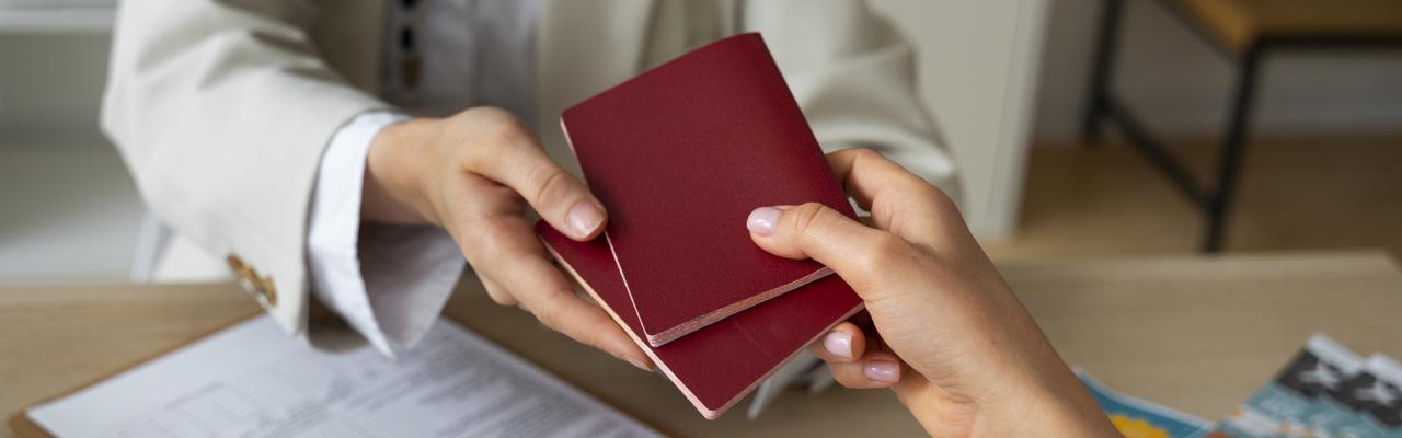 Polonya'da Oturum ve Kariyer Yolculuğunuz PolonyadaTicaret.com Desteğiyle Yasal Uyum